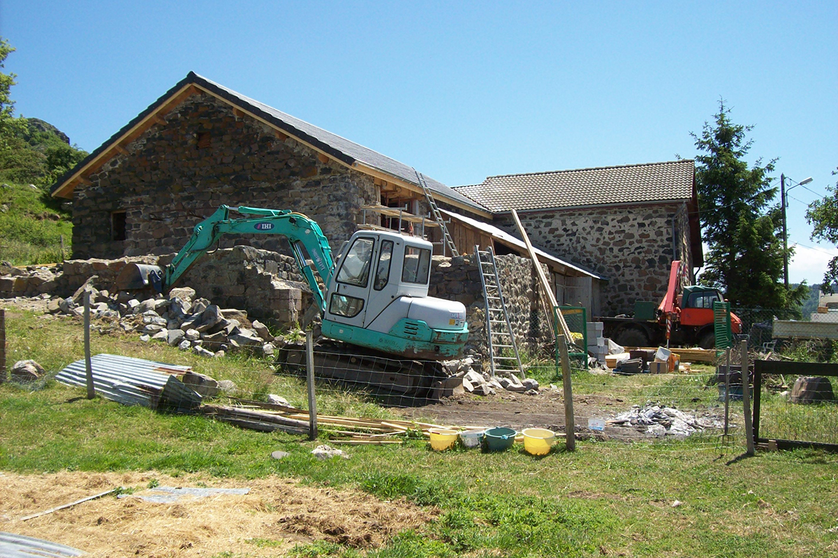 Rénovation d&#039;une maison en pierre à Saint Front