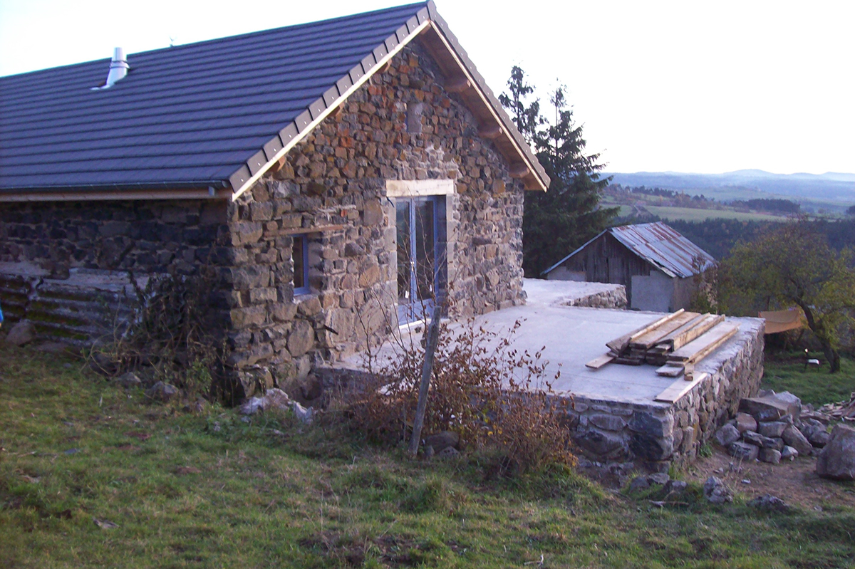 Rénovation d&#039;une maison en pierre à Saint Front