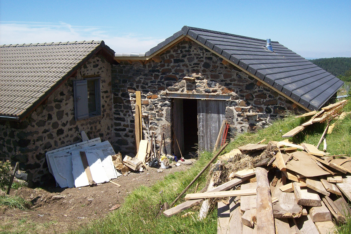 Rénovation d&#039;une maison en pierre à Saint Front