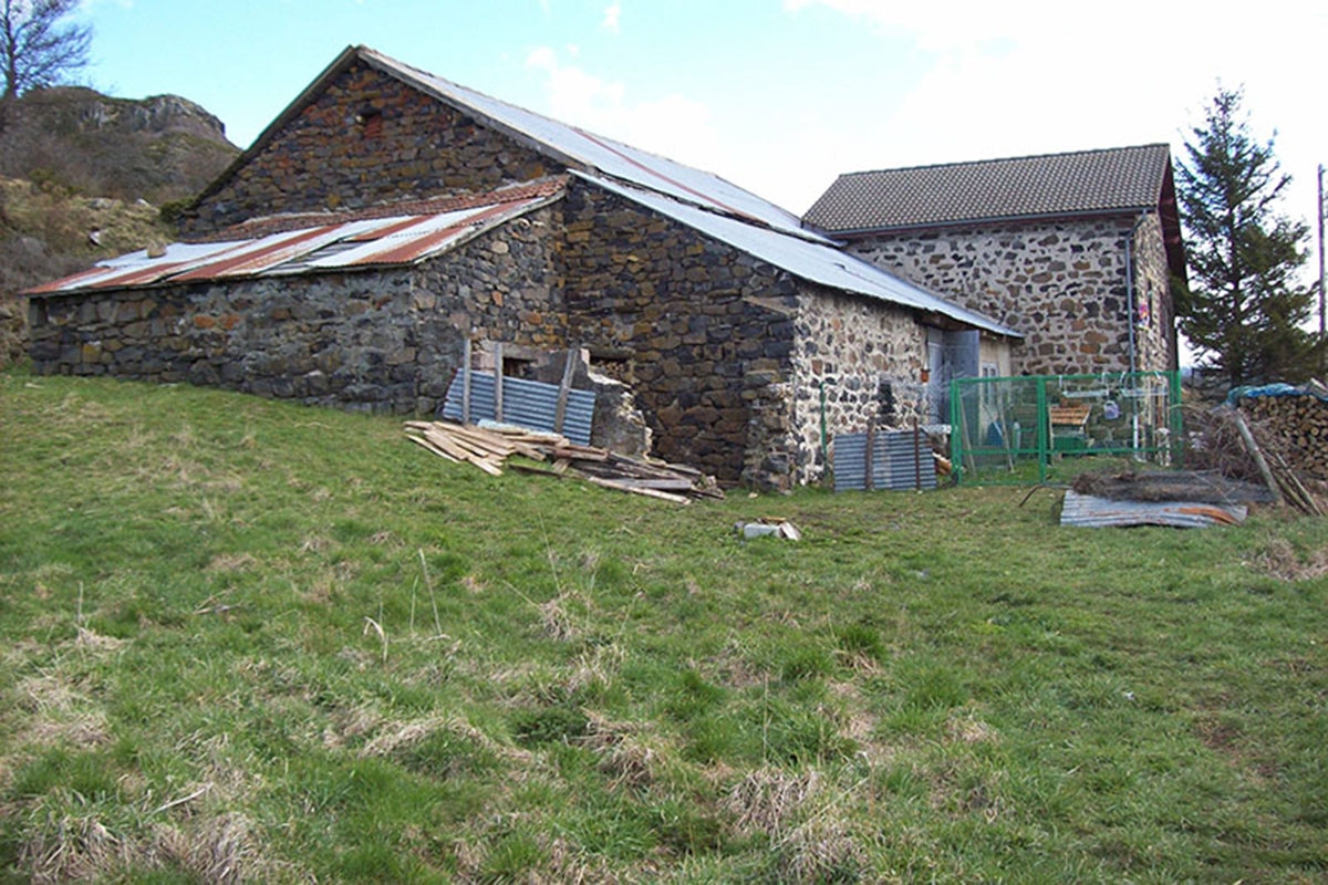 Rénovation d&#039;une maison en pierre à Saint Front