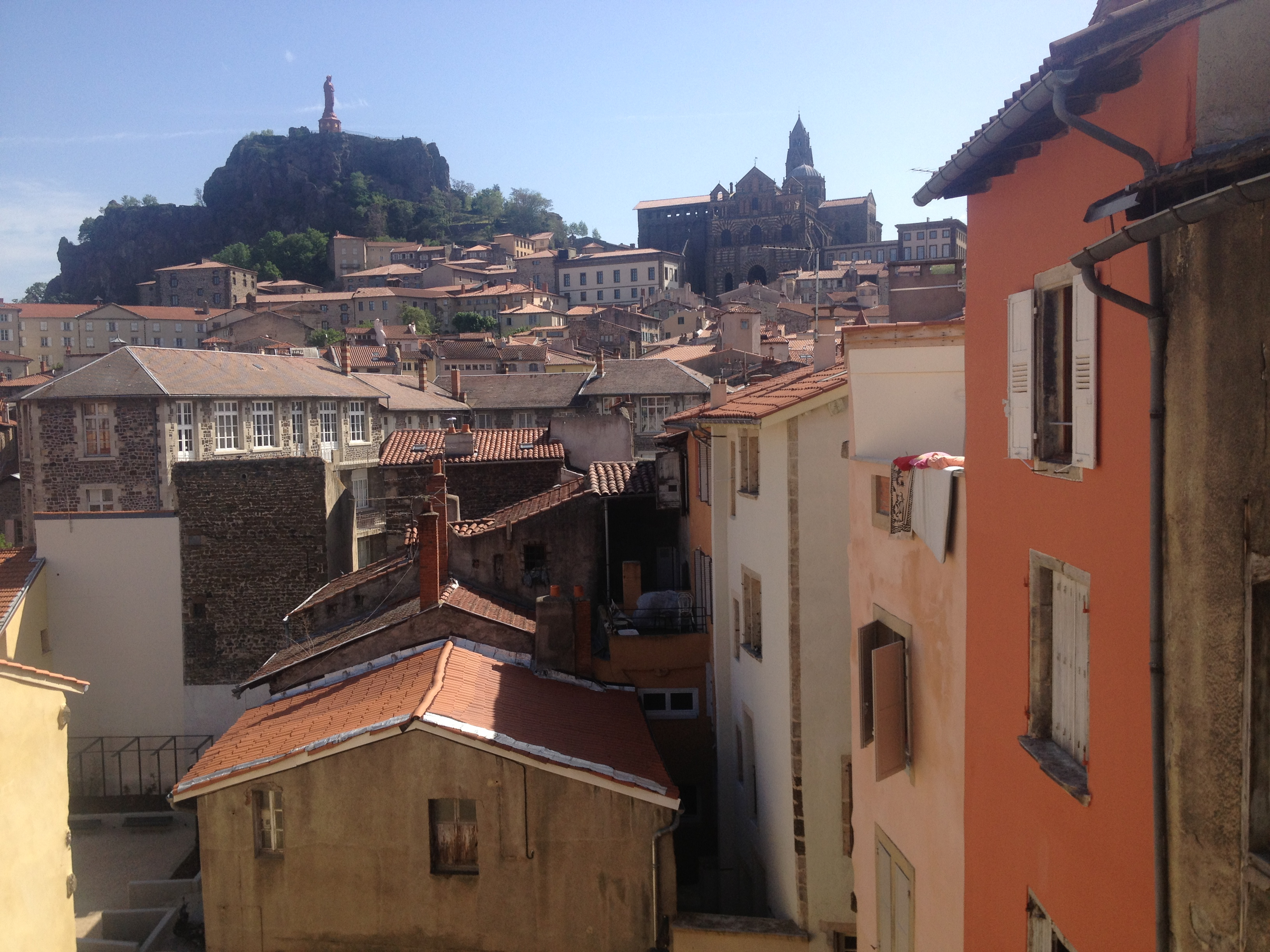 Vue sur le quartier après rénovation au Puy en Velay