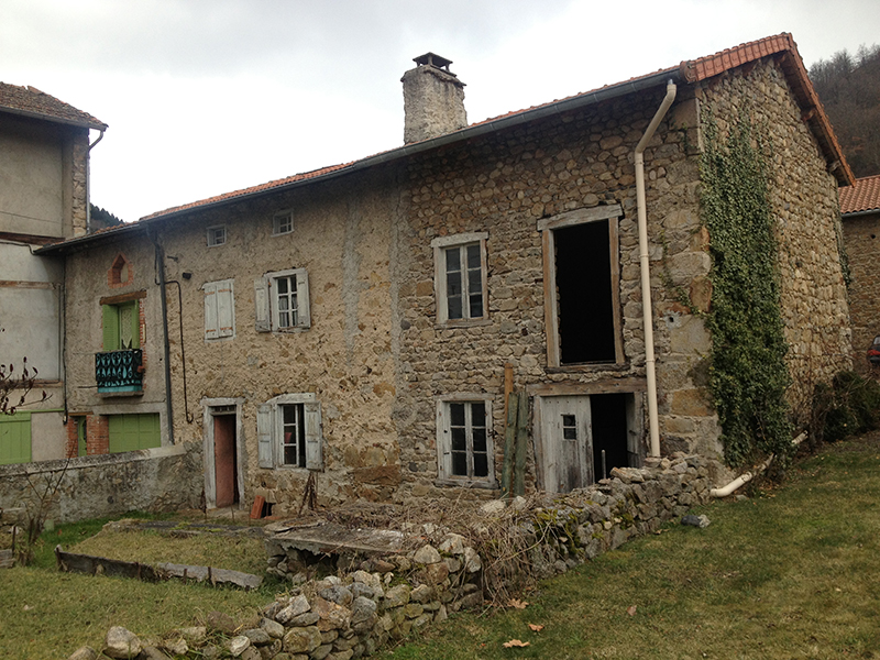 Projet de rénovation d&#039;une maison en pierre à Vorey-sur-Arzon : avant