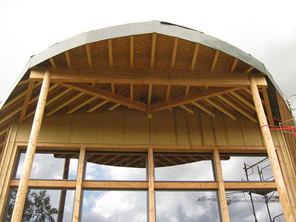 Maison en paille et bois à Saint Etienne Lardeyrol