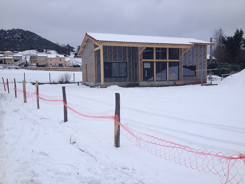 Construction de la maison familiale : l’ossature bois prend forme à Coubon
