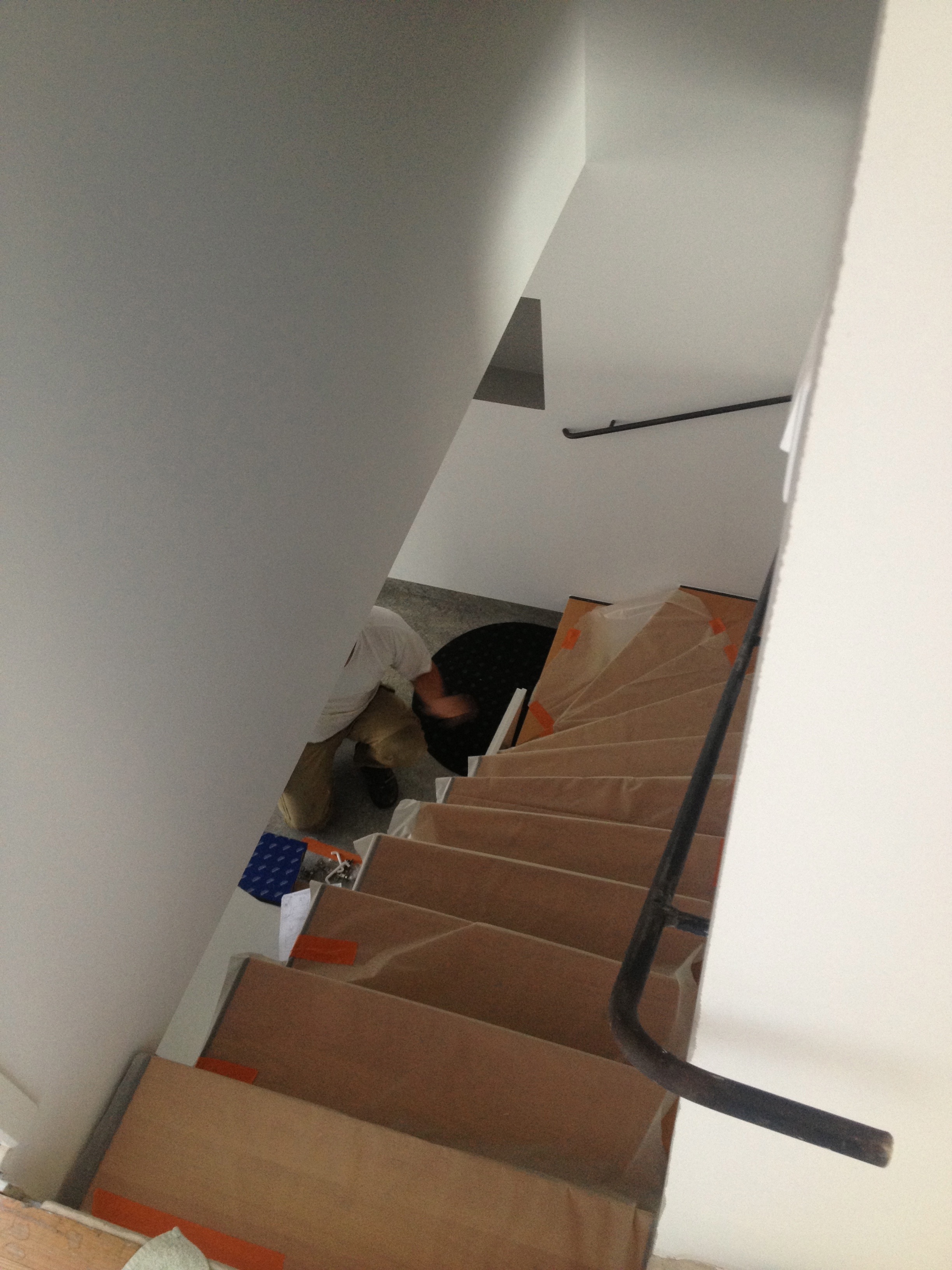 Nouvel escalier entre vestibule et chambre d&#039;amis