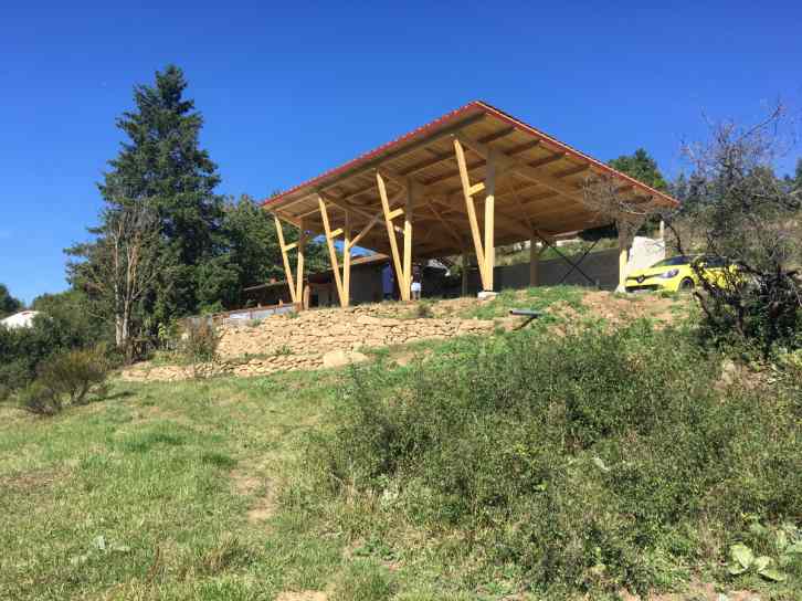 charpente offrant une vue sur la vallée de la Loire 