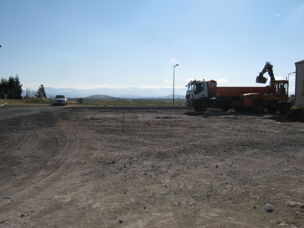 Construction d&#039;un abri bois pour CFA à Bains