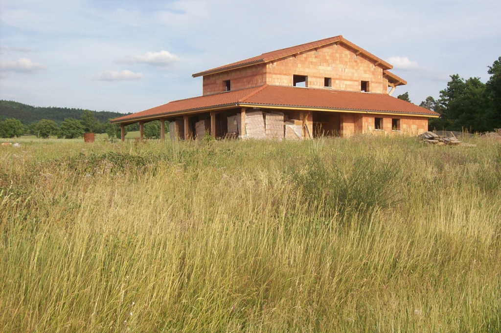 Maison en brique monomur à Chassagne