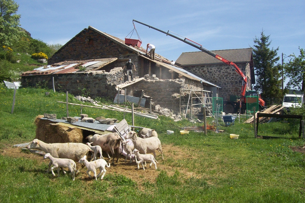 Rénovation d&#039;une maison en pierre à Saint Front