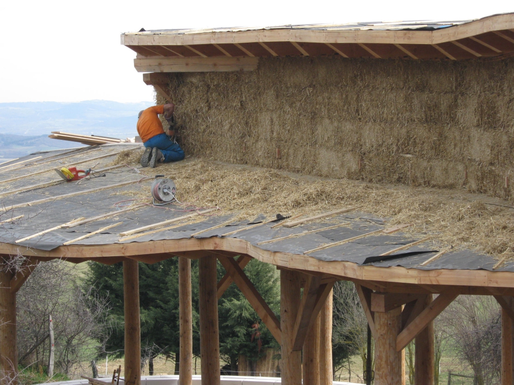 Habitat groupé à Blassac - Autoconstruction - Chantier participatif paille