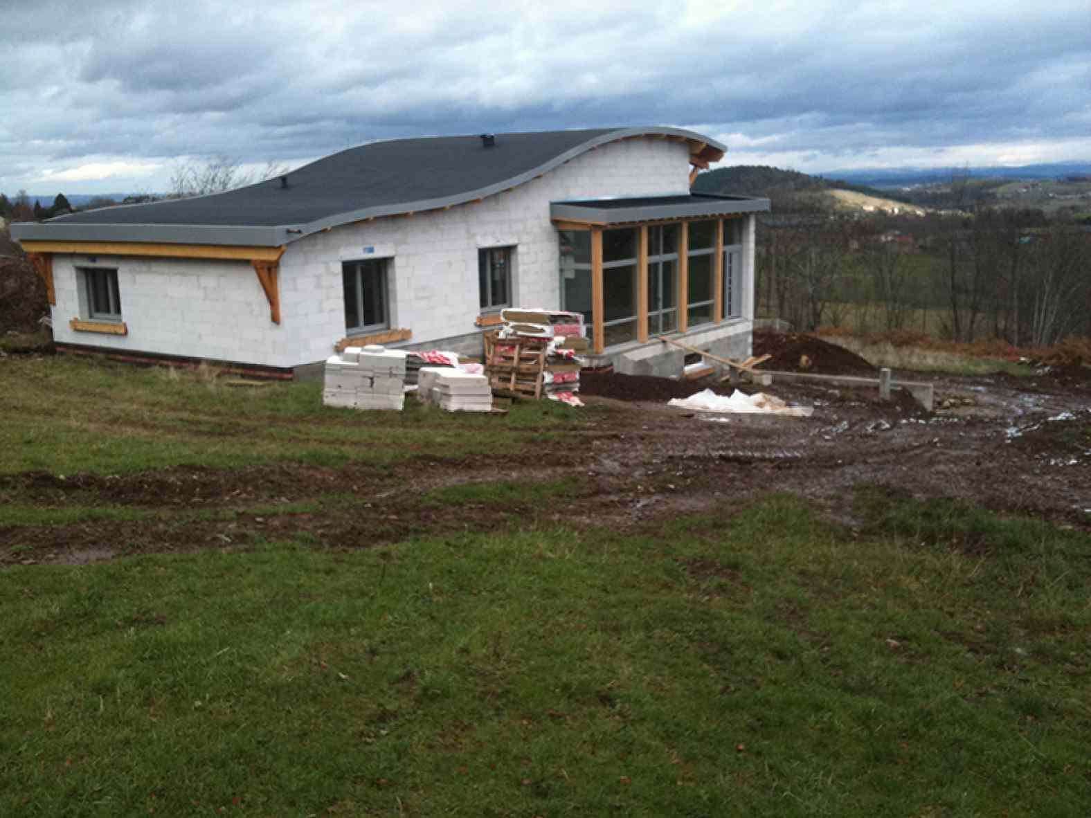 Maison neuve en monomurs de béton cellulaire