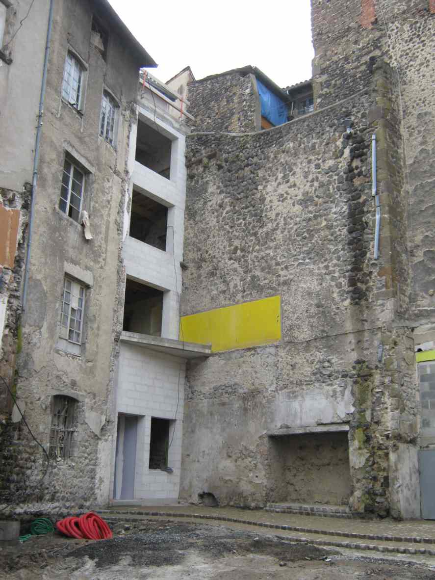 Rénovation remparts au Puy-en-Velay
